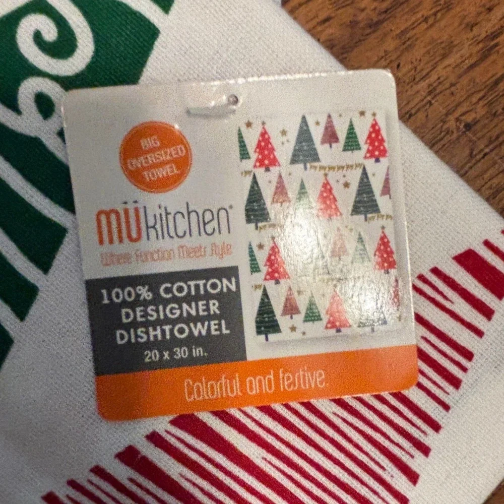 MÜkitchen Christmas Tree Joy 100% Cotton Designer‎ Dishtowel 20x30 4001-1421 NEW